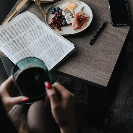 Hotel Business - Location