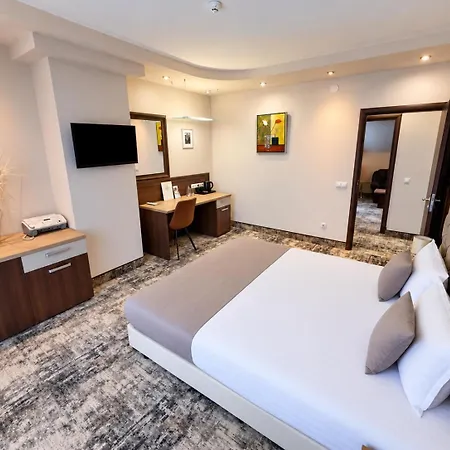Hotel Business - Location 3*