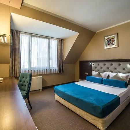 Hotel Business - Location