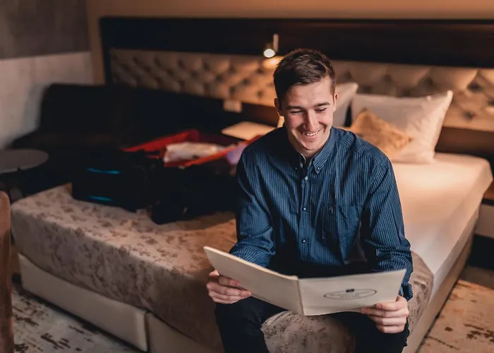 호텔 Business - Location 3*