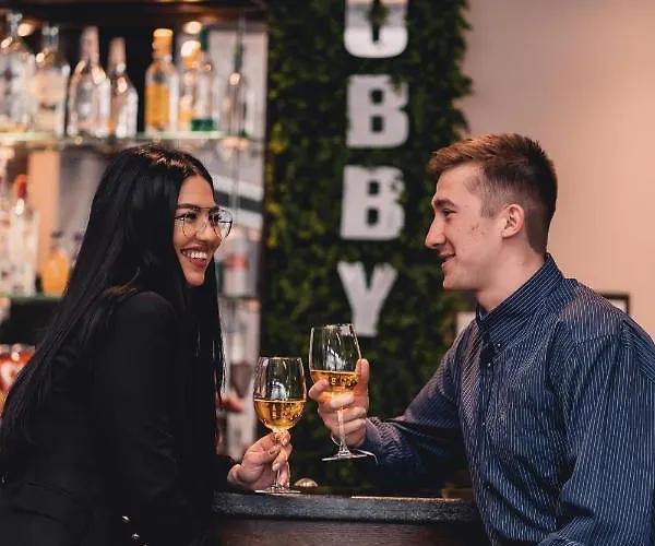 호텔 Business - Location 플로브디프