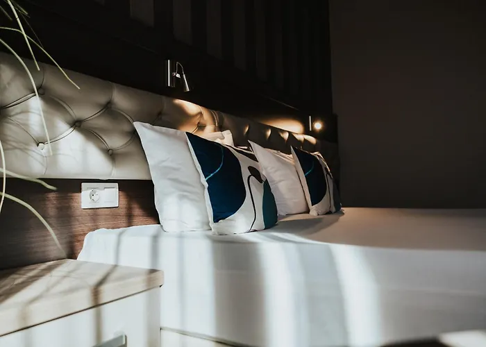 호텔 Business - Location 3*