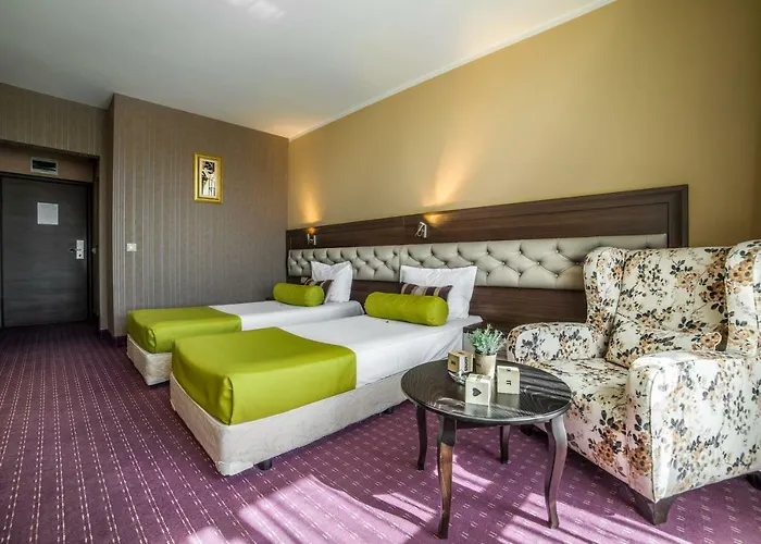 Business - Location 3*